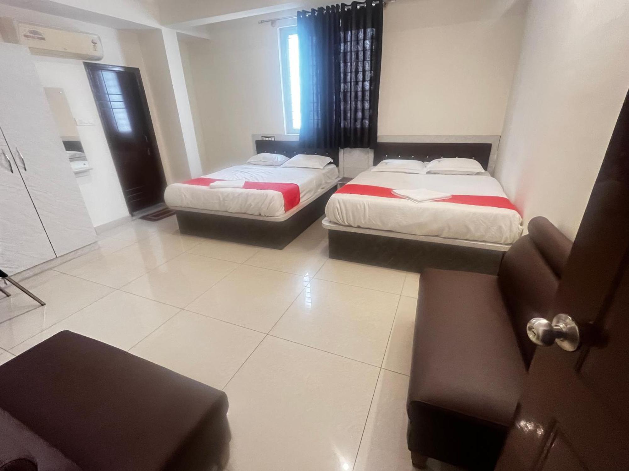 Hotel Raj Comfort Bangalore Extérieur photo